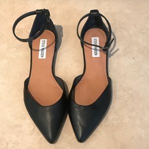 Brand New, black Steve Madden flats